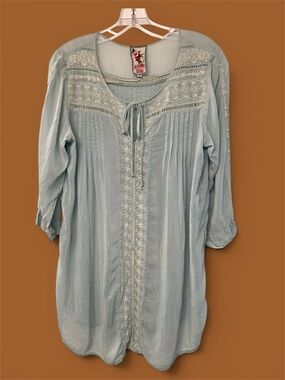 Johnny Was Light Blue Embroidered V‑Neck Tunic